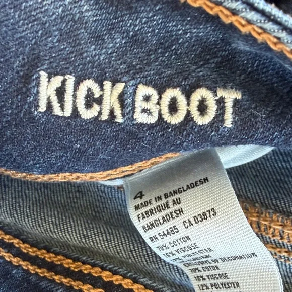American Eagle Kick Boot Womens Dark Blue Jeans. Womens Size 4. Inseam: 30 inch - Picture 4 of 9
